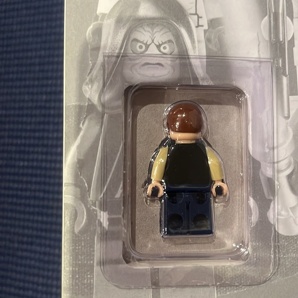 Lego Star Wars Character Encyclopedia 2011 - Picture 6 of 6